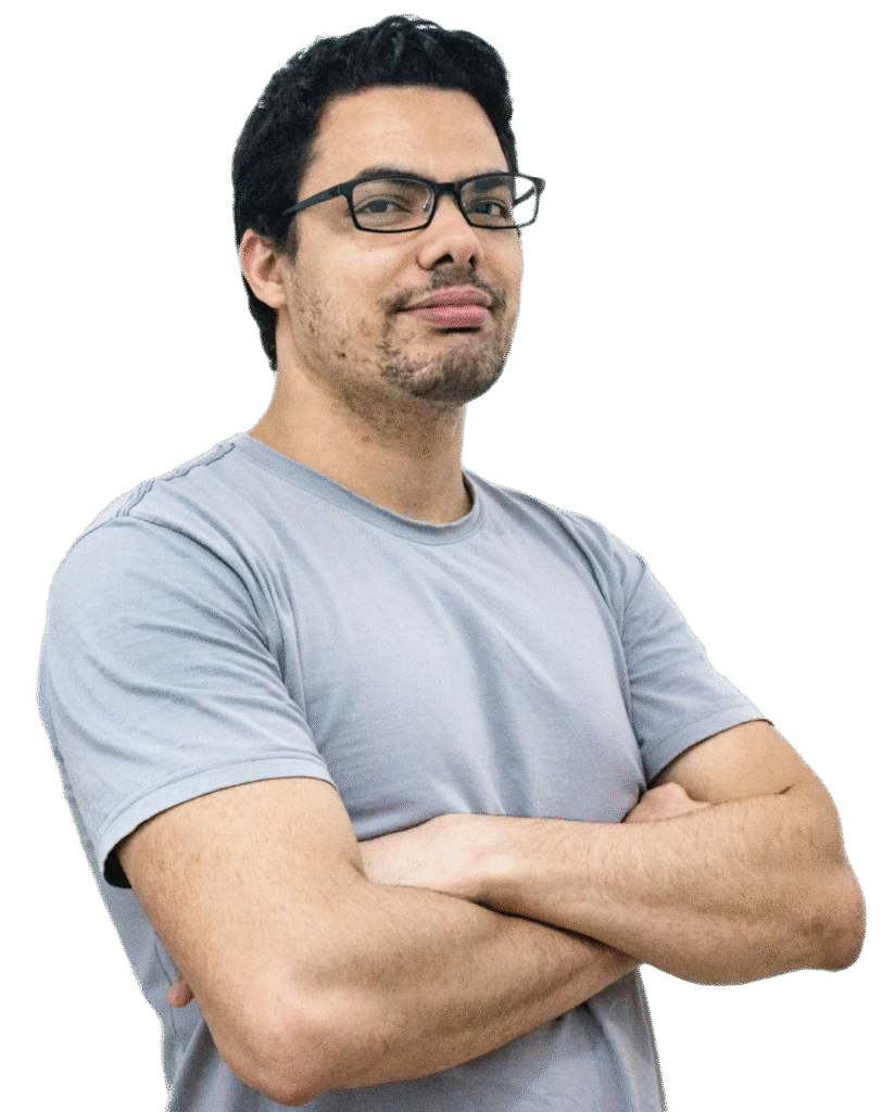 мужчина в очках